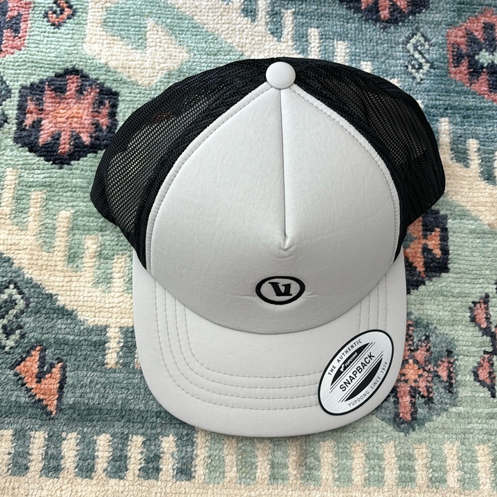 Vuori Yupoong SnapBack Hat.  NWT.